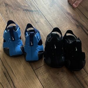 Nike Infant Sandals in Blue and Black